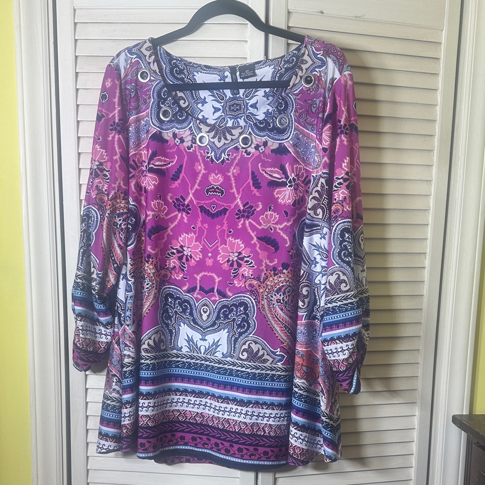 new directions Fuchsia Paisley-Print Long Sleeve Tunic with Grommet Detail